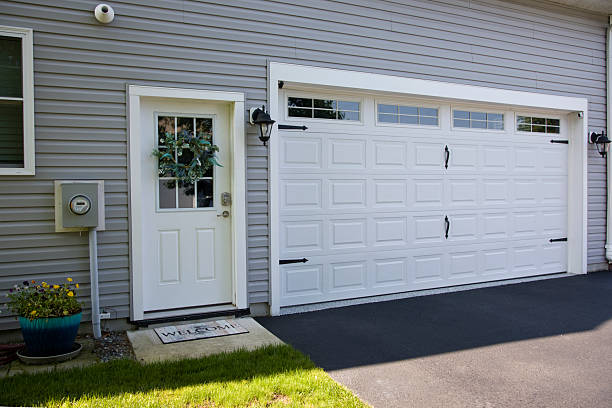 24/7 Emergency Garage Door Panel Replacement experts in Anderson County County, TX